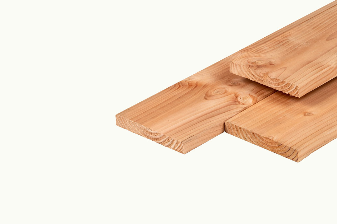 Douglas gevelplank 28x195 mm 1 zijde fijnbezaagd, 3 zijden geschaafd, 1 zijde vellingkant